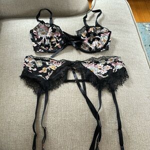 Victorias Secret Lingerie Set